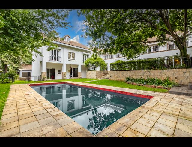 5 BEDROOM HOUSE FOR SALE IN BRYANSTON